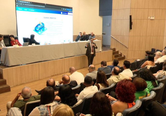 Fim da obrigatoriedade de autoescolas preocupa especialistas em seguran&ccedil;a no tr&acirc;nsito