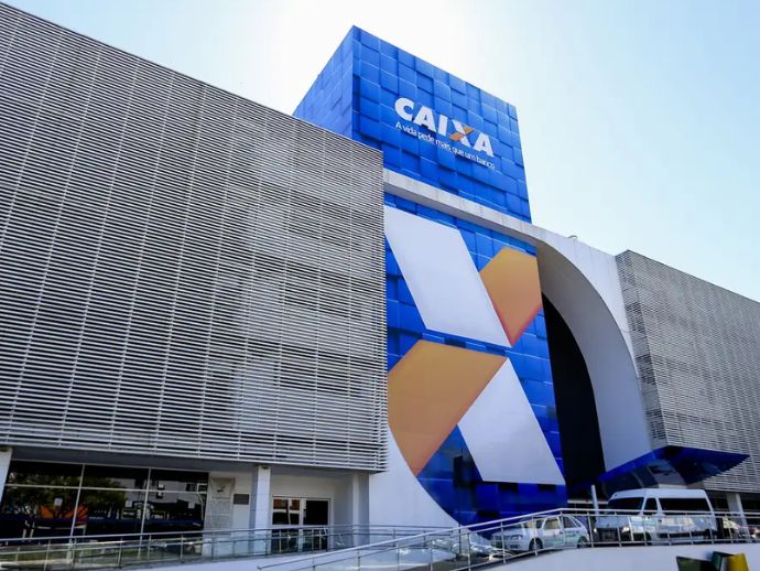 Caixa e BB liberam abono salarial para nascidos em maio e junho