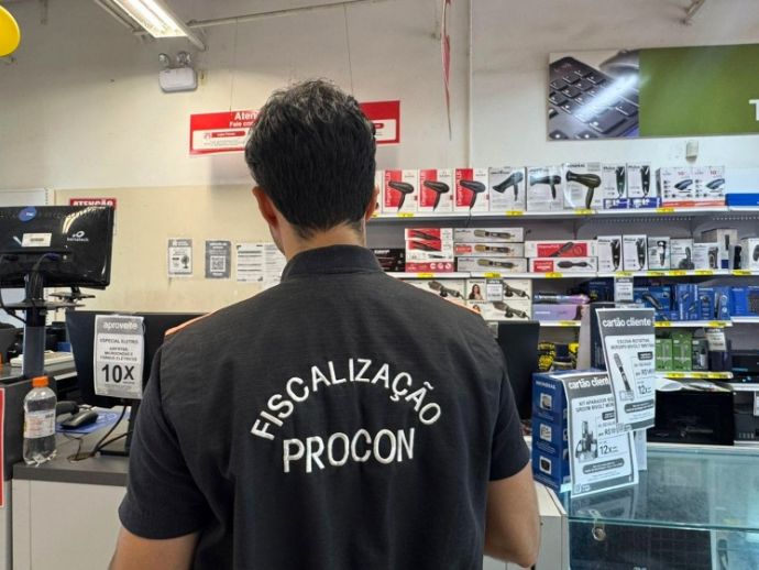 Pesquisa do Procon Macei&oacute; revela varia&ccedil;&otilde;es de pre&ccedil;o para o Dia dos Namorados