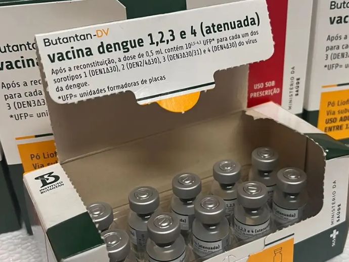Minist&eacute;rio da Sa&uacute;de suspende vacina contra a dengue do Butantan