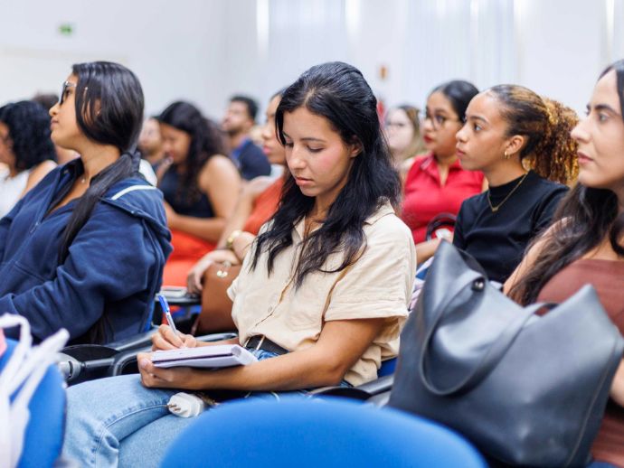 Est&atilde;o abertas as inscri&ccedil;&otilde;es para o banco de talentos de estagi&aacute;rios do Programa Primeiro Emprego