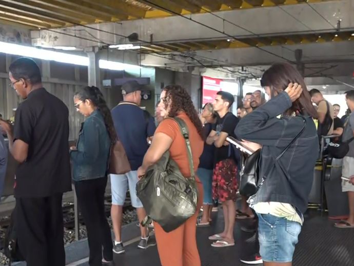 Linha Sul reabre ap&oacute;s paralisa&ccedil;&atilde;o da segunda-feira (29)