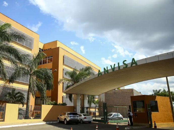 Anvisa suspende venda de energ&eacute;tico Mister Hemp