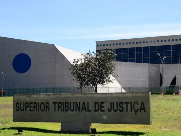 Pol&iacute;cia Federal investiga ministro do STJ por suspeita de venda de senten&ccedil;as
