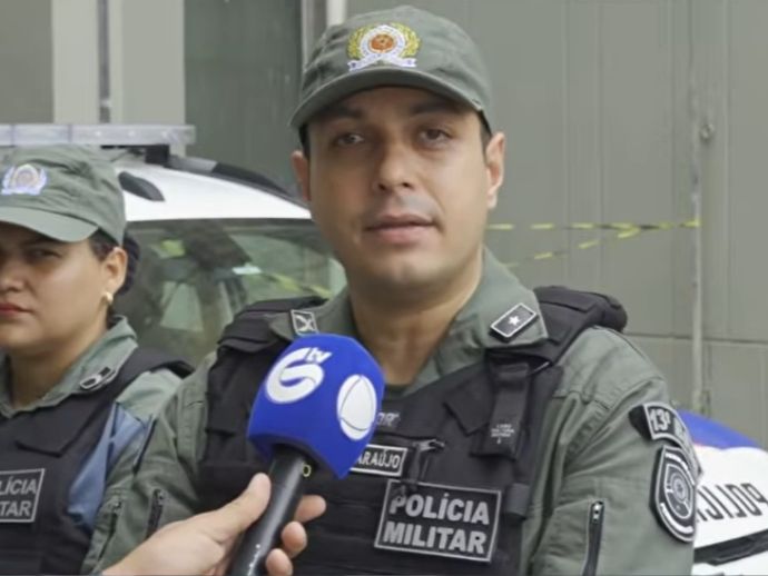 Pegadinha em pra&ccedil;a do Recife termina com abordagem da Pol&iacute;cia Militar