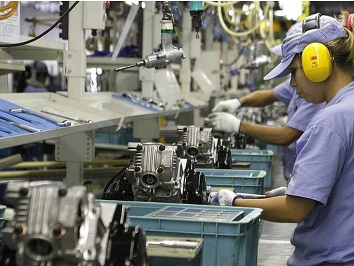 Produ&ccedil;&atilde;o da ind&uacute;stria brasileira tem queda de 1,8% em junho, aponta IBGE