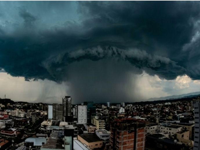 Ciclone bomba pode atingir Sul do Brasil com ventos de at&eacute; 150 km/h