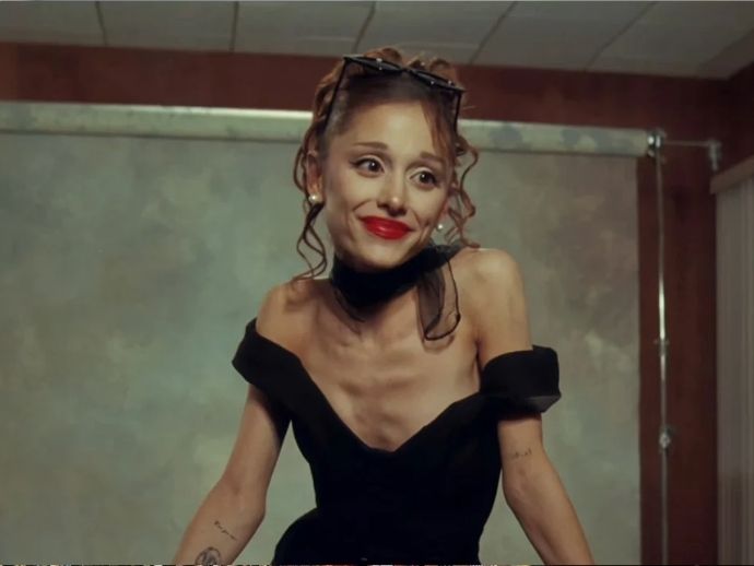 Cantora Ariana Grande reacende alerta sobre transtornos alimentares