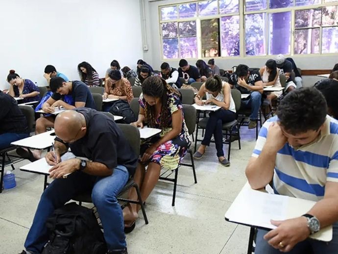 Encceja 2026: provas acontecem neste domingo em todo o pa&iacute;s