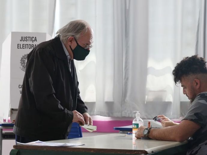 Eleitores com mais de 60 anos j&aacute; s&atilde;o 23,2% do eleitorado brasileiro em 2026