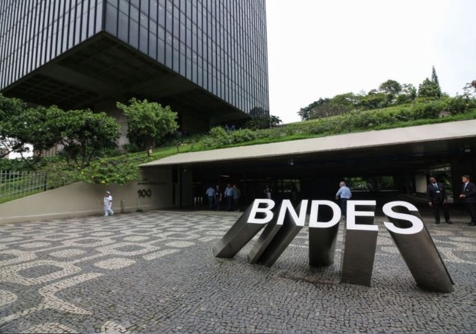 BNDES, PF e Interpol discutem parceria para combater a lavagem de dinheiro