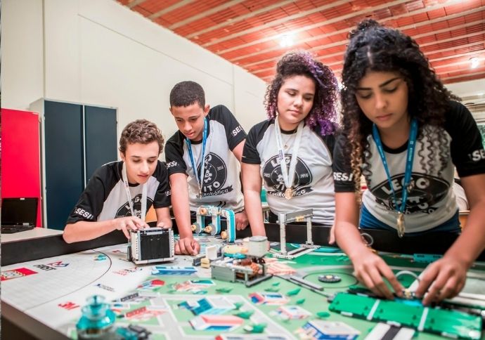 SESI Pernambuco inaugura novo Centro Avan&ccedil;ado de Rob&oacute;tica no Recife
