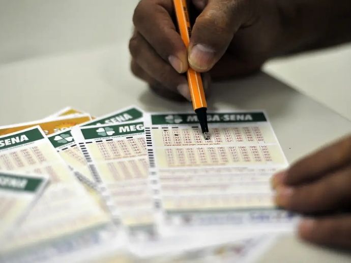 Mega-Sena sorteia pr&ecirc;mio de R$ 50 milh&otilde;es nesta quinta-feira