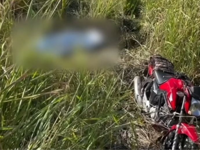 Homem de 50 anos morre ap&oacute;s pneu de motocicleta estourar na BR-232