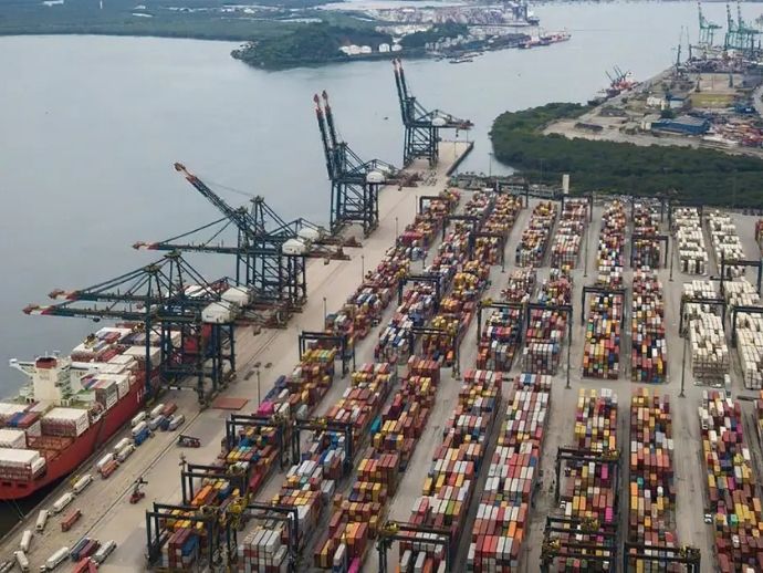 Governo amplia prazo para empresas afetadas por tarifas dos EUA