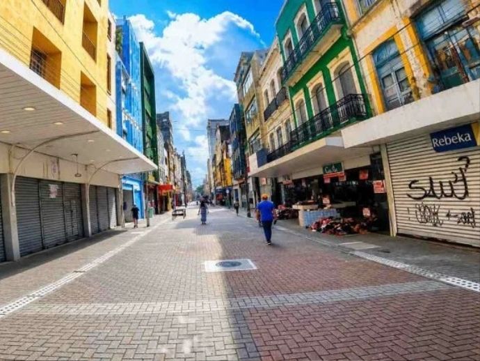 Rua da Imperatriz ter&aacute; circula&ccedil;&atilde;o compartilhada em projeto experimental