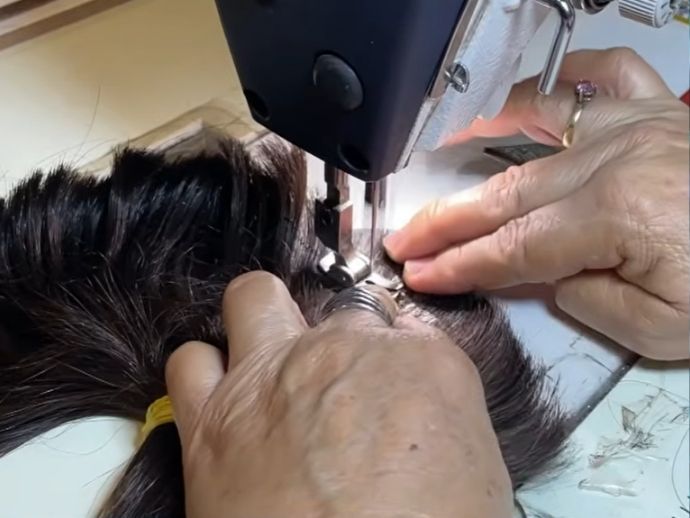 Cabelos doados viram perucas e ajudam pacientes com c&acirc;ncer