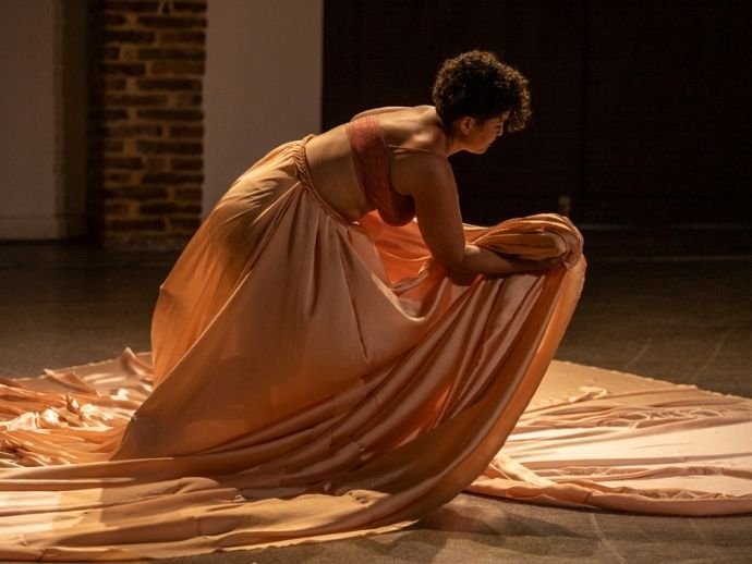 Espet&aacute;culo gratuito sobre m&atilde;es-artistas chega a Caruaru e Arcoverde