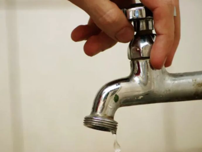 Falta d'&aacute;gua: Vazamento em adutora afeta Paulista, Olinda e outras cidades
