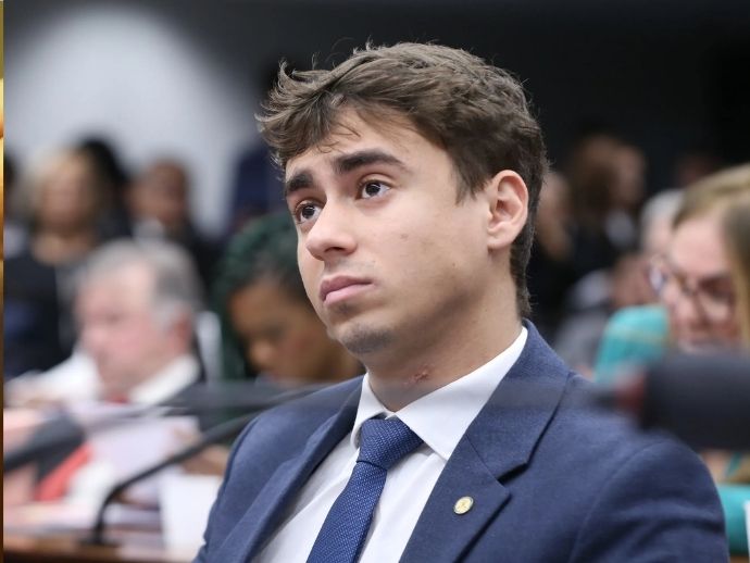 Nikolas Ferreira chama Vorcaro de 'lind&atilde;o' e pede ajuda com min&eacute;rio