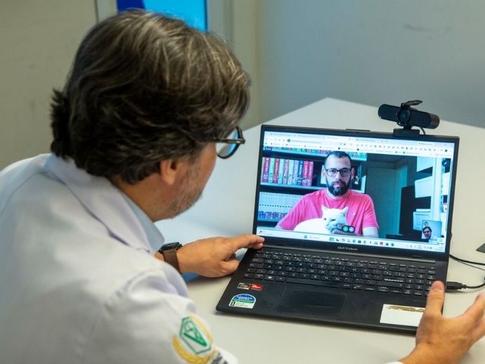 Conecta Recife oferece  atendimento veterin&aacute;rio remoto e  gratuito