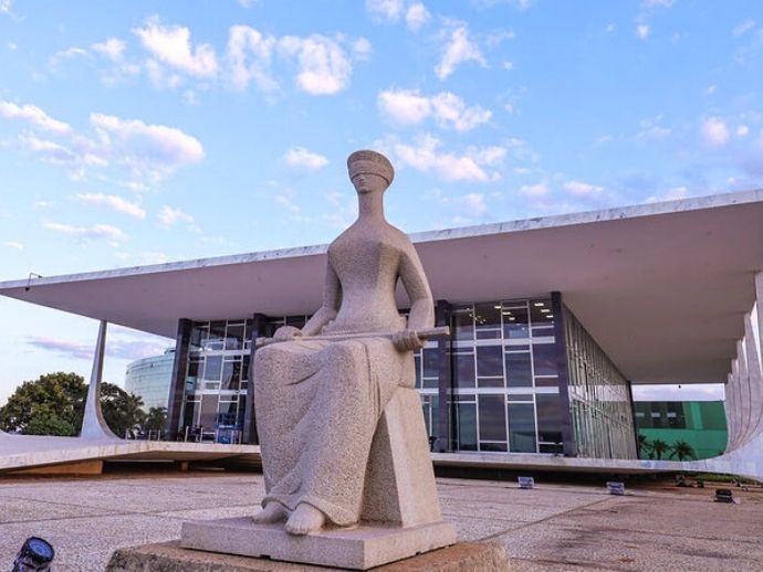 STF decide nesta ter&ccedil;a-feira (15) se abre investiga&ccedil;&atilde;o contra Alexandre de Moraes