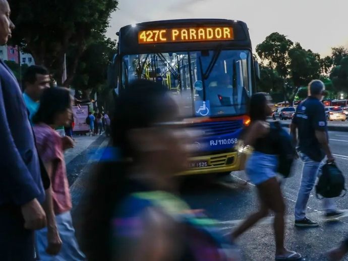 Solid&atilde;o e exaust&atilde;o podem estar por tr&aacute;s da absten&ccedil;&atilde;o eleitoral no Brasil, aponta pesquisa