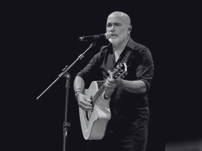 Cantor Rick, da dupla com Renner, morre aos 59 anos em acidente a&eacute;reo