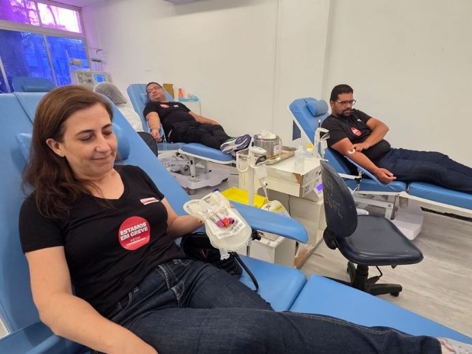 Empregados da Caixa realizam mutir&atilde;o de doa&ccedil;&atilde;o de sangue no Hemope 