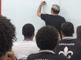 Hist&oacute;ria de Pernambuco se torna disciplina obrigat&oacute;ria nas escolas estaduais a partir de 2026