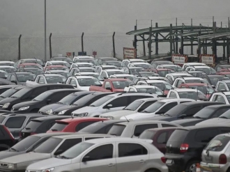 Venda de ve&iacute;culos novos no pa&iacute;s sobe 15% at&eacute; maio