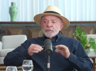 Lula promete escola em tempo integral para todo o pa&iacute;s em 4&ordm; mandato