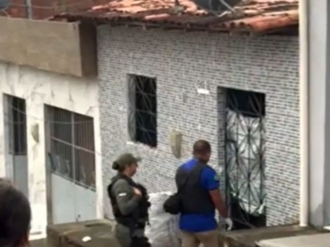 Homem &eacute; preso suspeito de matar a pr&oacute;pria m&atilde;e em Gravat&aacute;