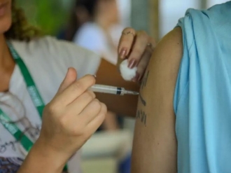 Brasil ter&aacute; Dia D de Multivacina&ccedil;&atilde;o para menores de 15 anos neste s&aacute;bado