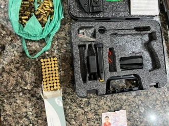 Pol&iacute;cia Civil prende tr&ecirc;s suspeitos de roubo de ve&iacute;culo em Pernambuco