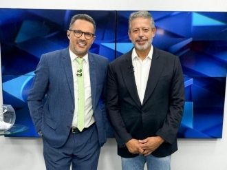 Arthur Lira participa de sabatina para o Senado na TV Ponta Verde