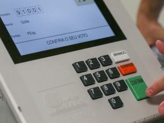 TSE conclui lacração dos sistemas das urnas eletrônicas nesta sexta-feira (4)