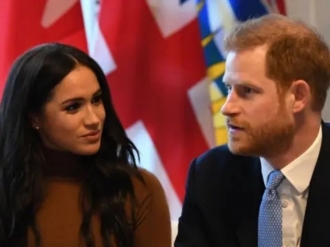 Rei Charles diz que Harry e Meghan continuam sem fun&ccedil;&otilde;es oficiais na realeza