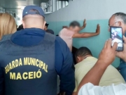 Homem &eacute; preso ap&oacute;s furtar mochila no PAM Salgadinho
