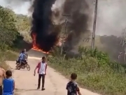 &Ocirc;nibus escolar pega fogo em Cacimbinhas