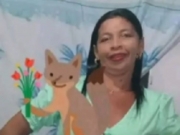 Mulher é assassinada com golpes de faca em via pública