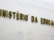 MEC ofertar&aacute; 80 mil bolsas a estudantes de cursos de licenciatura