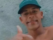 Jovem &eacute; morto a tiros na orla de Paju&ccedil;ara, em Macei&oacute;