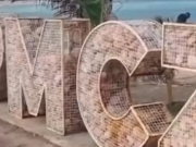 Totem &ldquo;Eu Amo Macei&oacute;&rdquo; &eacute; vandalizado na orla da Jati&uacute;ca