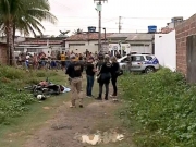 Dois homens foram encontrados mortos ao lado de uma motocicleta em Paulista/PE