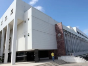 Mulher que tentou matar a m&atilde;e com a&ccedil;a&iacute; envenenado &eacute; condenada a 16 anos de pris&atilde;o