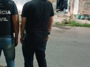 Homem &eacute; assassinado a tiros dentro de casa no bairro da Ponta Grossa, em Macei&oacute;