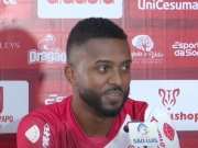 Kelvin &eacute; apresentado como novo atacante do N&aacute;utico e veste a camisa 12