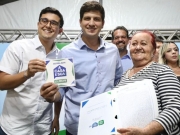 Programa A Casa É Sua entrega mais de 700 títulos de propriedade e regulariza 2 mil imóveis na Mangueira