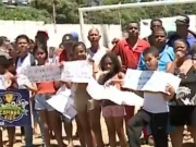 Moradores se mobilizam para impedir destruição de campo de futebol tradicional no Recife